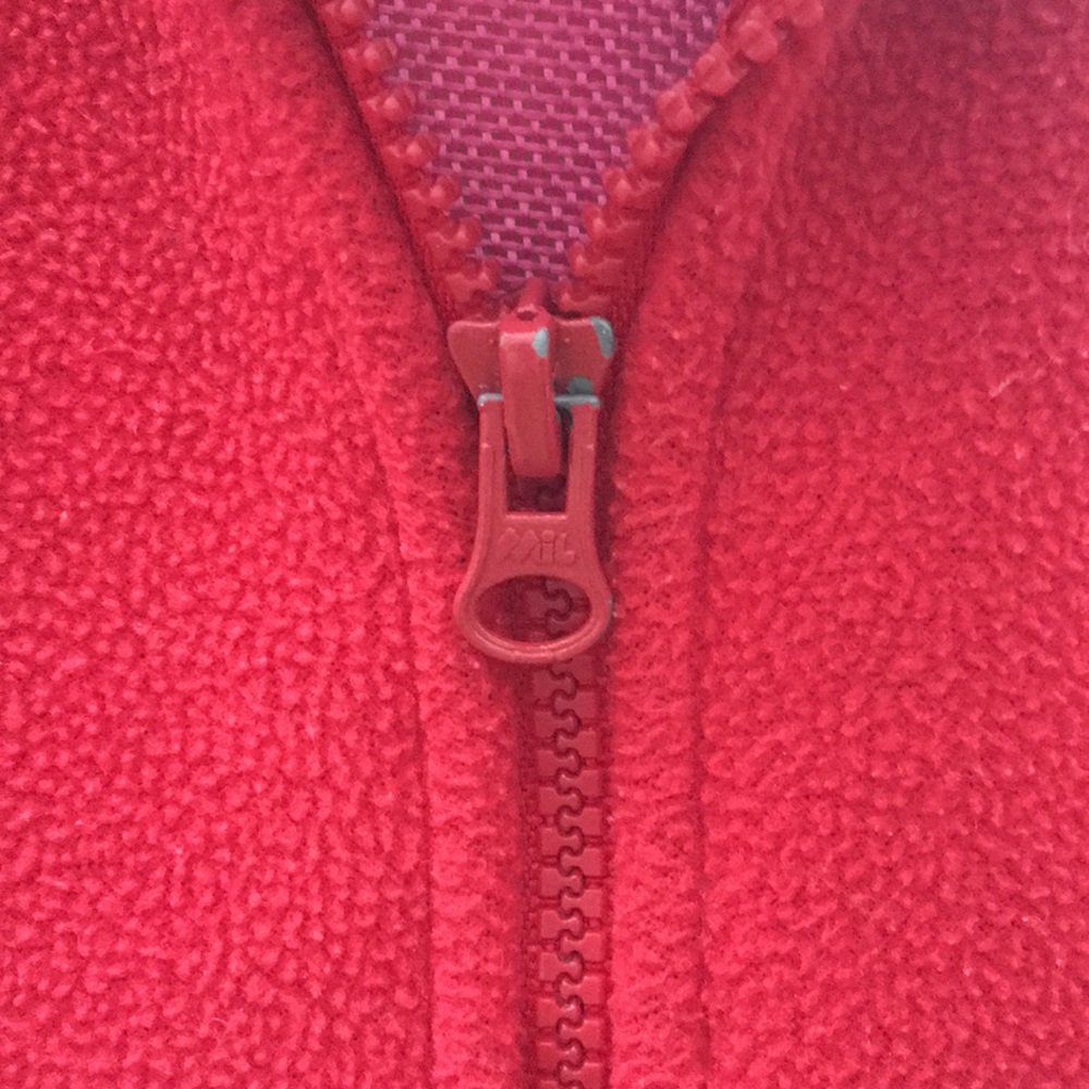 Red sweater - Picture 3 of 6